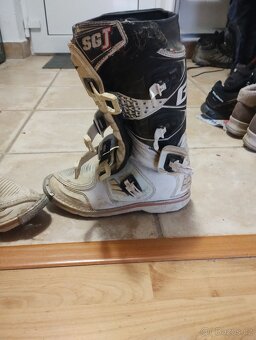 Detsky dres a boty - 9