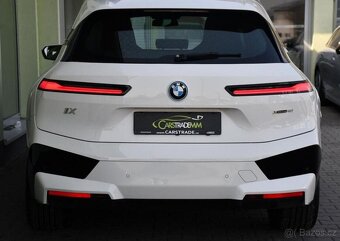 BMW iX xDrive40 1M 3L-ZÁRUKA - 9