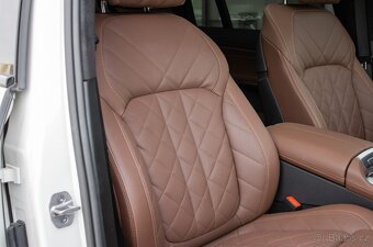 BMW X7 xDrive 40d - 9