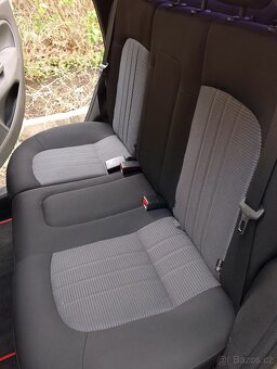 Fiat Linea (Grande Punto s kufrem),Rok 2010 ,117 000 km - 9
