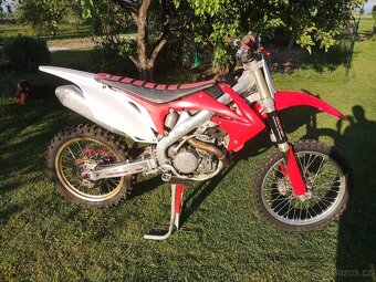 Honda CRF 450R, r.v. 2009, el. vstřikování. - 9