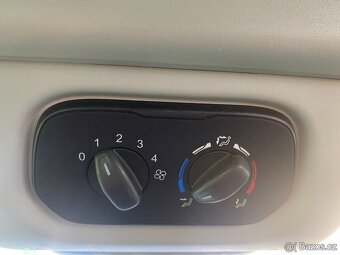 Ford Transit 2.2 TDCi T350, BUS - 9 míst, KLIMA, tažné zař. - 9