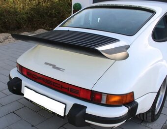 Porsche 911 SC z roku 1982 - 9