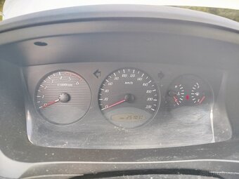 Ssangyong Kyron 2.7 XDi 121kw automat - 9