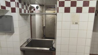 Nabízíme k prodeji komerční prostor v Ostravě - 9