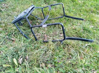 GAZ 69 ARO, rám na motorky, uhlová skříň - 9