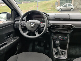 Dacia Sandero 1.0Tce jen 30.000 Km nová STK - 9