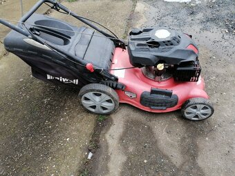 Sekačka s pojezdem - 9