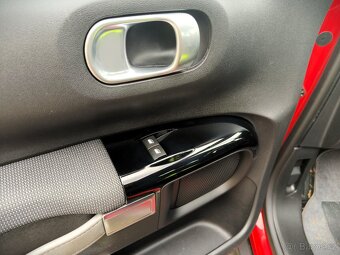 Citroën C4 Cactus 1.2i PureTech 60 kW 1.MAJITEL CZ AUTOMAT - 9