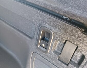 Volkswagen Touran - 9