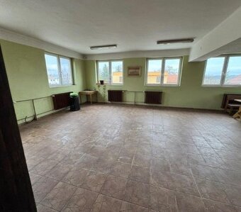 Dražba průmyslového areálu s výrobními a skladovacími halami - 9