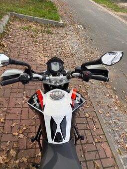 KTM Duke 125 - 9