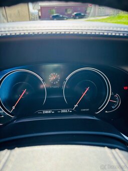 BMW 740 XD TOP STAV - 9