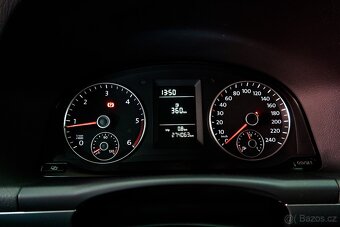 VW Touran 1.6 TDI KLIMA, SERVISKA, 2.MAJ.,TAŽNÉ, ZÁRUKA - 9