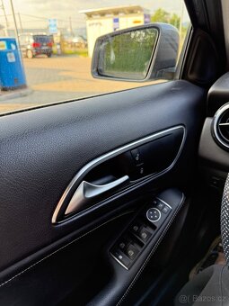 Prodám Mercedes-Benz GLA 180 2019 - 9