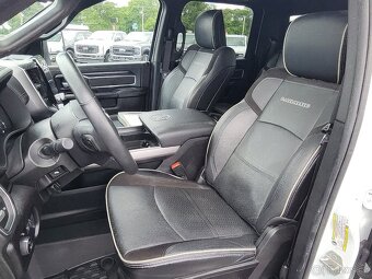 2024 RAM 2500 Laramie Crew Cab 4WD 6.7 - 9