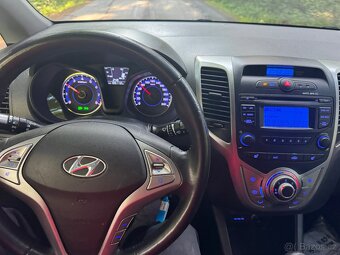 Hyundai IX20 1.4i 66kw 5/2012 UEFA LIMITED EDITION 2012 - 9