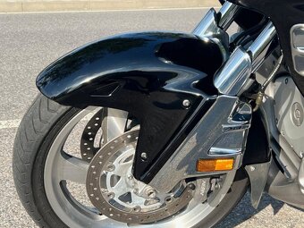 Honda GL 1800 Gold Wing ABS - 9