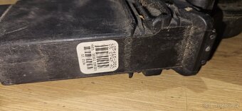 motory spouštění oken/ řídící jednotky dveří koncern vozidla - 9