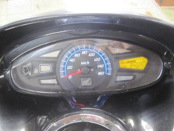 Honda PCX 125 - 9