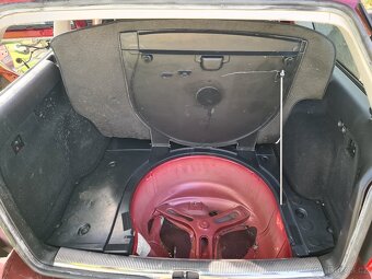 VW PASSAT 3B B5 B5.5 B5,5 DÍLY BLATNÍKY KAPOTA DVEŘE další - 9
