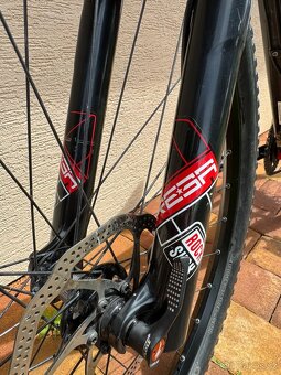 Horské kolo Specialized Epic Carbon 9m - 9