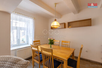 Prodej rodinného domu 6+kk, pozemek 269 m2, Husova, Žiželice - 9