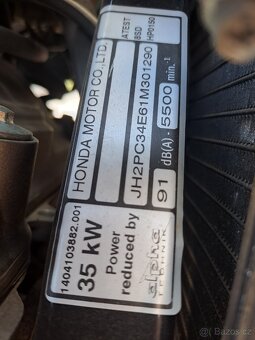 Honda Hornet 600S - 9
