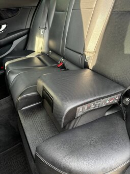 Mercedes benz c220d 2018 - 9