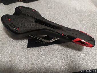 Spousta nových sedel na sport a turistiku. - 9