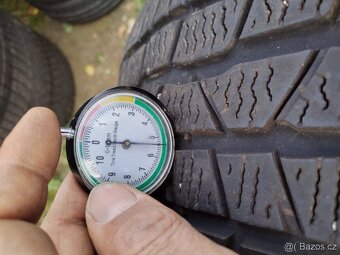 225/55/17 zimni pneu CONTI a DUNLOP 225/55 R17 - 9