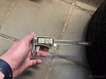 Sada plechových disků vč. zimních pneu 205/55/16 - 9