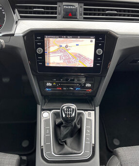 Volkswagen Passat, 2.0TDI,110kw,COMFORTLINE,2021 - 9