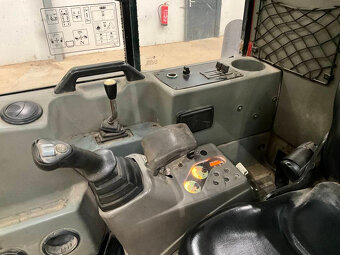 prodám minibagr Yanmar Vio 50; - 9