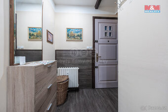 Prodej bytu 2+1, 73 m², Praha, ul. Karlínské náměstí - 9