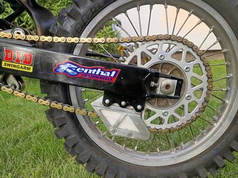 Suzuki RM 250 - 9