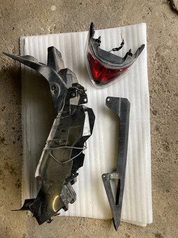 Díly Honda CBR 125 - 9