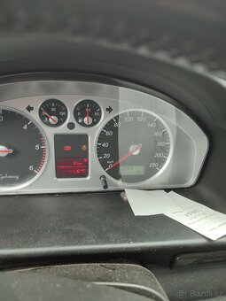 Ford Galaxy - 9