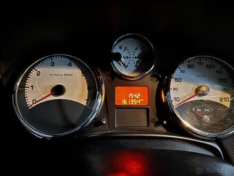 Prodám PEUGEOT 207 CC cabrio, 1,6i turbo 110 KW  REZERVACE - 9