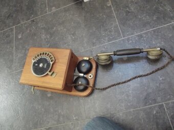 Altes Siemens Wandtelefon Fernsprecher Holz Messing usw - 9