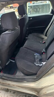 Prodám Alfa Romeo 159 1.9 JTDm, 135 kW, automat, r.v. 2007 - 9