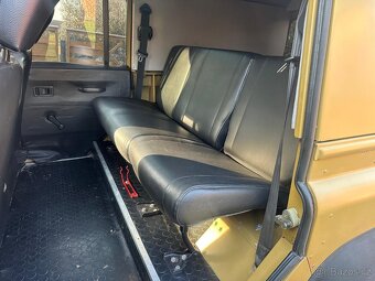 Land Rover Defender 110 3.5 V8 (Benzin, 113 kW, RV 1994) - 9