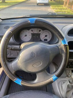 Renault Clio 2001 - 9