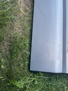 PRAVÉ posuvné DVEŘE na VW T5 T6 s ventilačními mřížkamy - 9