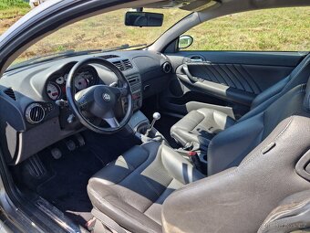 Alfa Romeo GT 2.0. JTS - 9