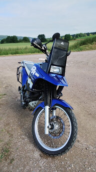 Suzuki DR BIG 800 - 9