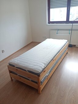 Prodám 2 ks stohovatelných posteli + Dvě matrace - 9