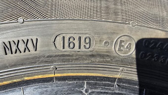 Zimní pneu 205/60/16 Continental - 9