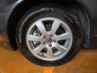 Volvo V70 2,0D4 120kW 5-tivalec 134000km - 9