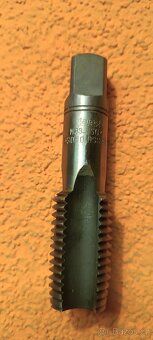 ZÁVITNÍKY METRICKÉ SADOVÉ - 9